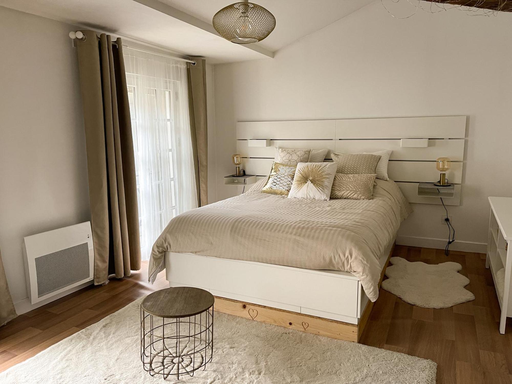 Maison + Parking Prive Au Coeur Angouleme 60M2 Buitenkant foto