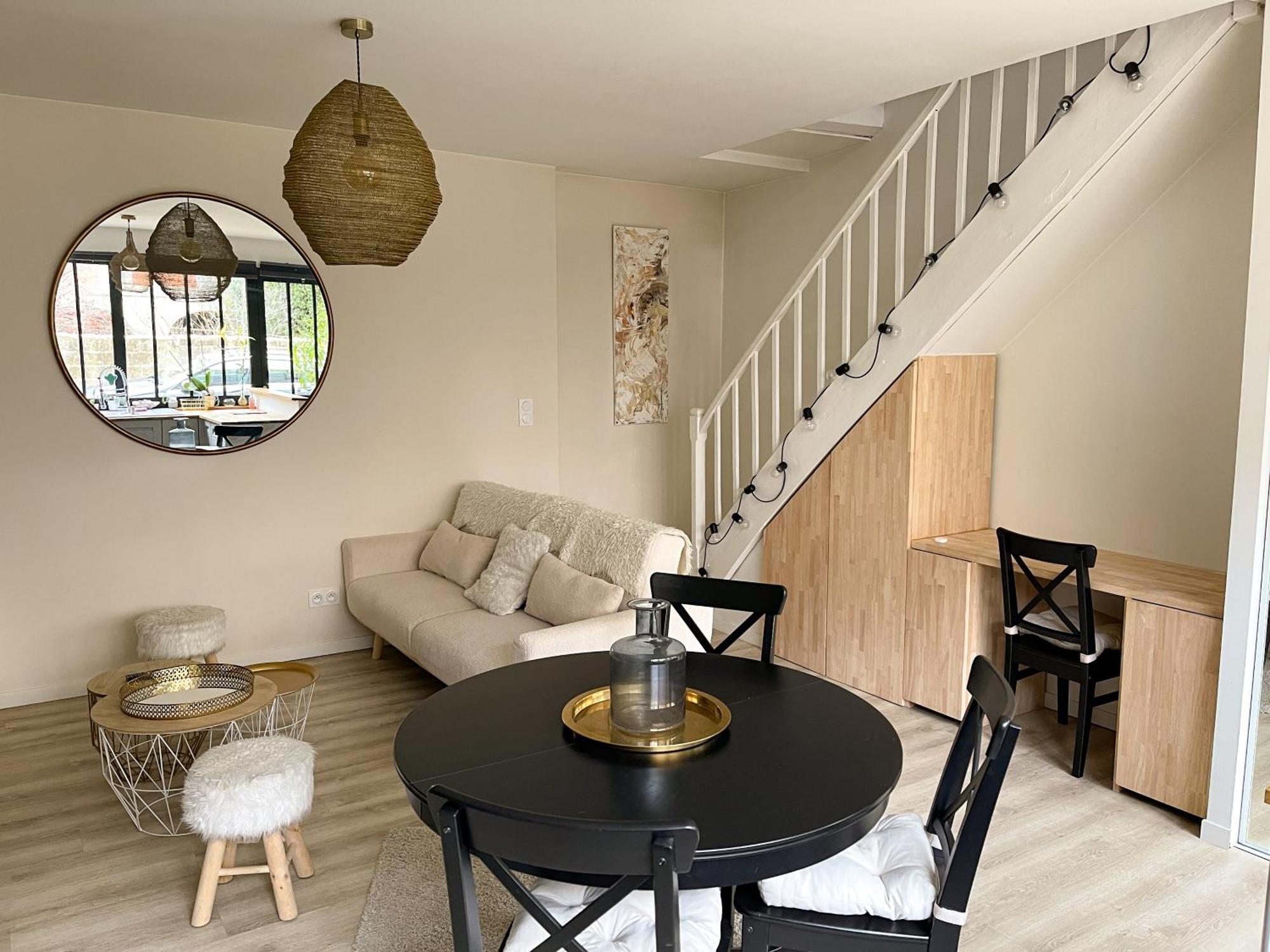 Maison + Parking Prive Au Coeur Angouleme 60M2 Buitenkant foto