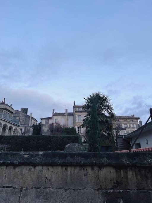 Maison + Parking Prive Au Coeur Angouleme 60M2 Buitenkant foto