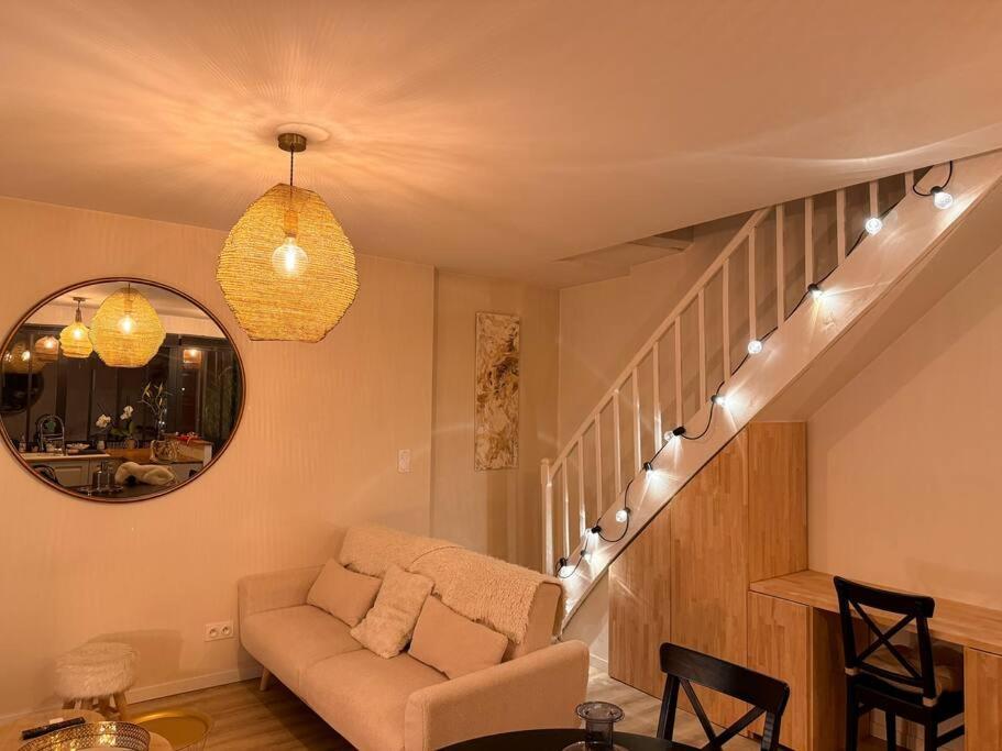 Maison + Parking Prive Au Coeur Angouleme 60M2 Buitenkant foto
