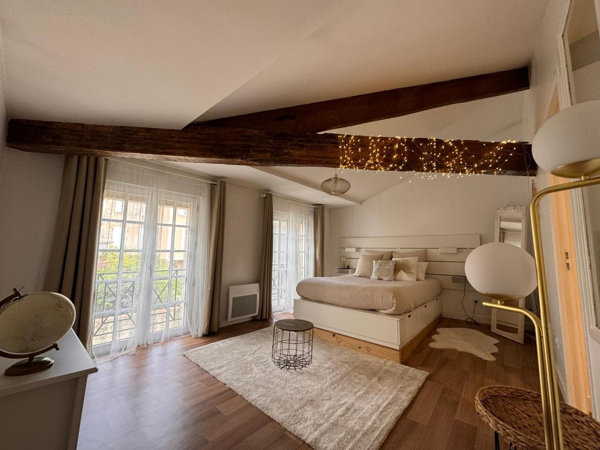 Maison + Parking Prive Au Coeur Angouleme 60M2 Buitenkant foto